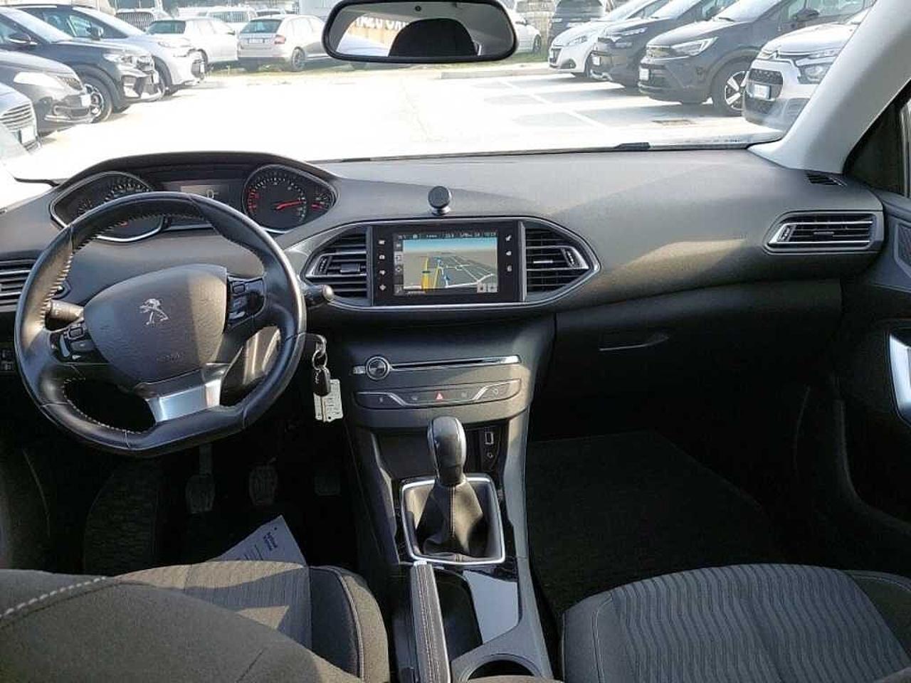 Peugeot Peugeot 308 usata, con Caricabatterie di bordo da 11 kW