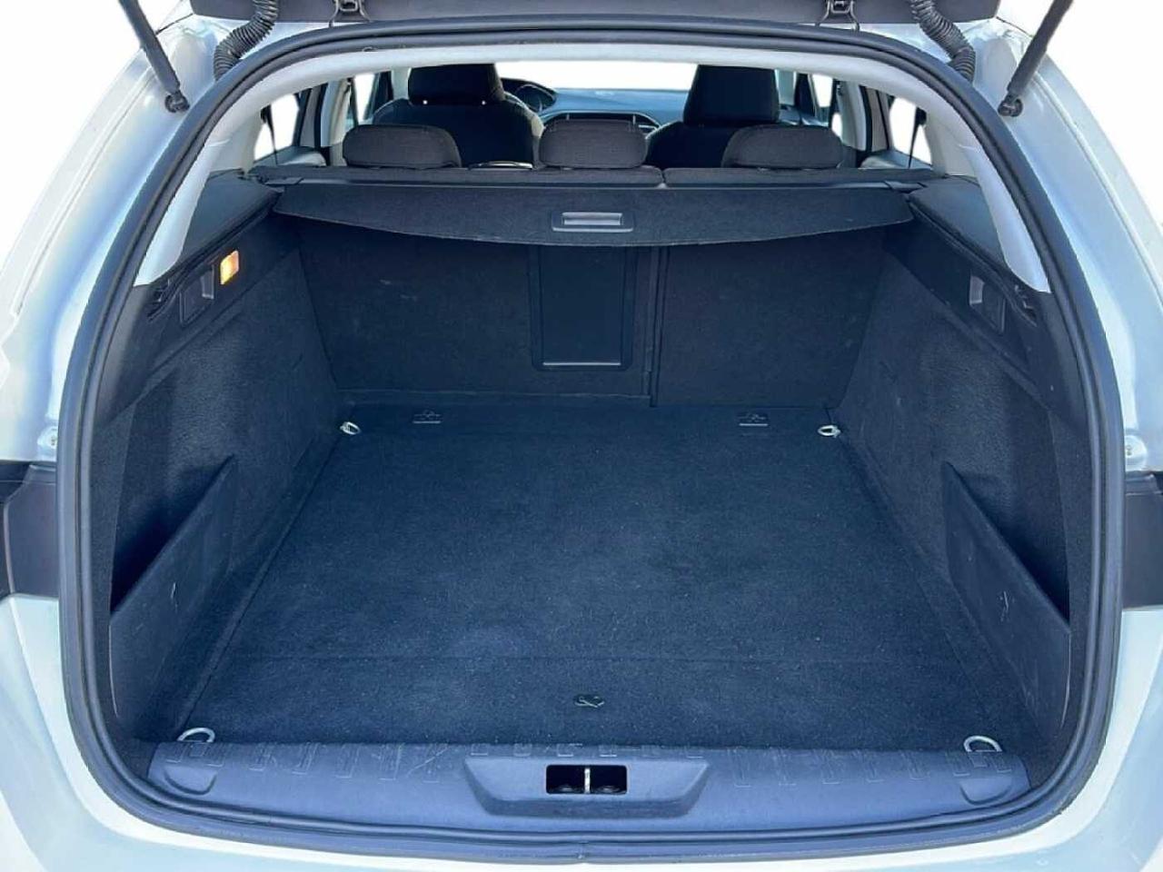 Peugeot Peugeot 308 usata, con Caricabatterie di bordo da 11 kW