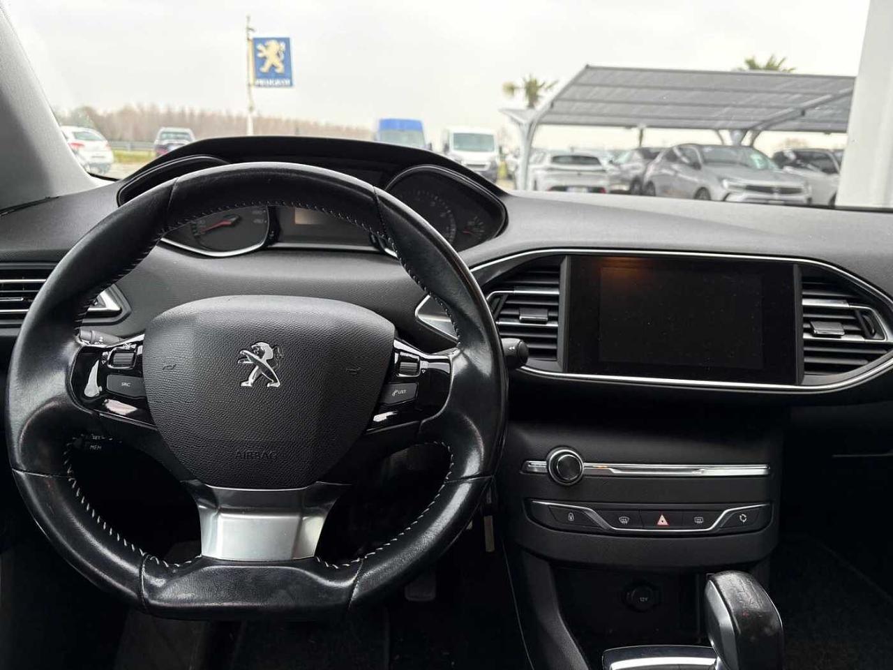 Peugeot Peugeot 308 usata 17