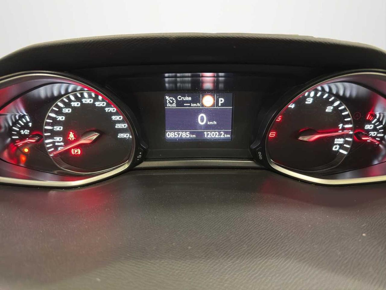 Peugeot Peugeot 308 usata, con Xenon-led