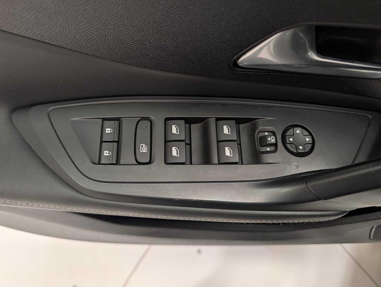 Peugeot Peugeot 308 usata 15