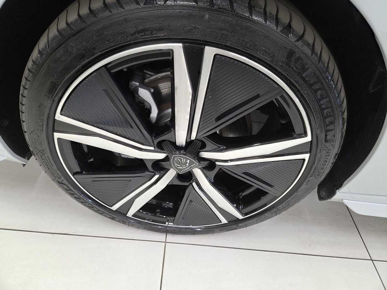 Peugeot Peugeot 308 usata 17