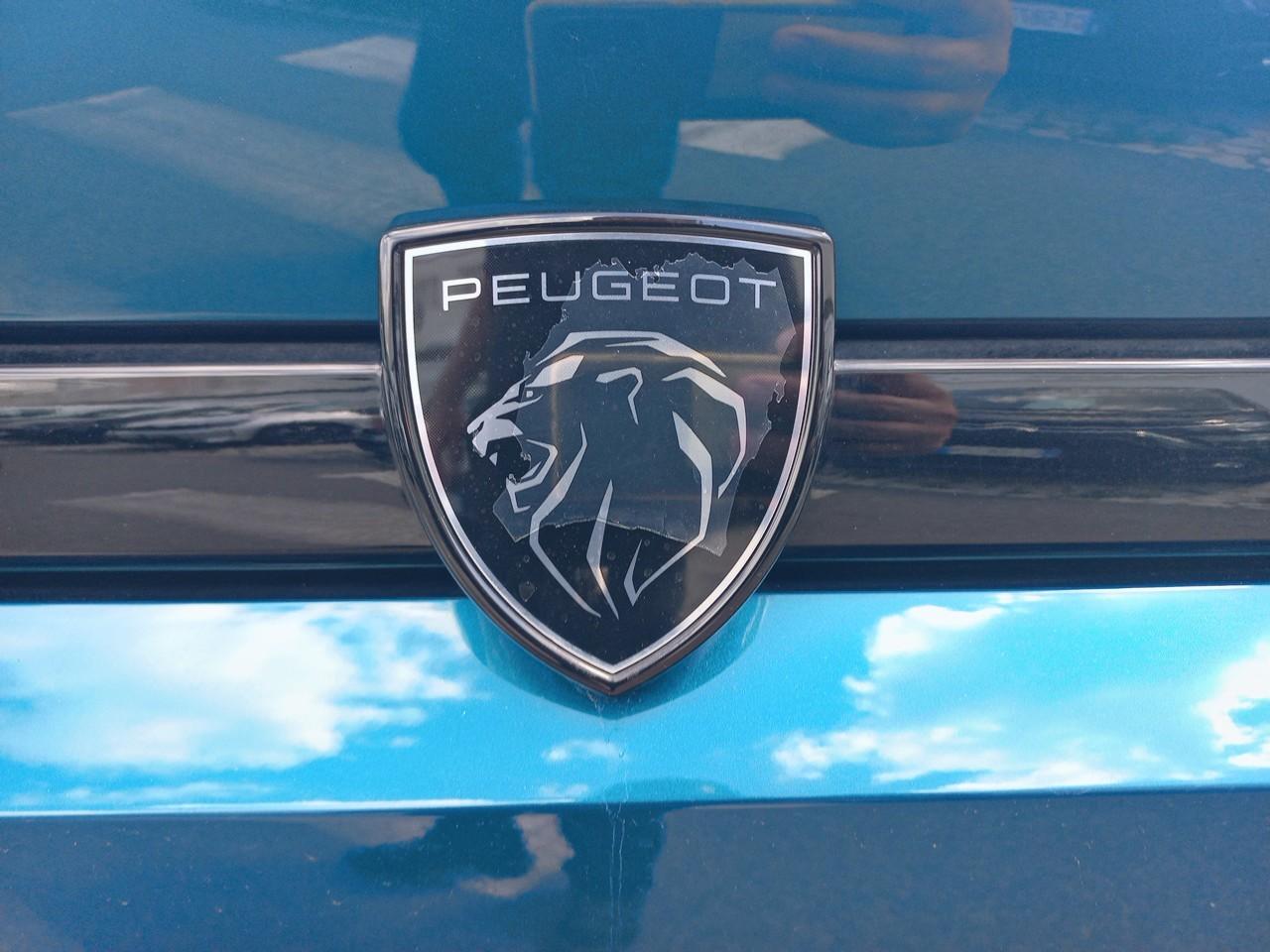 Peugeot Peugeot 408 usata, con apps integrate