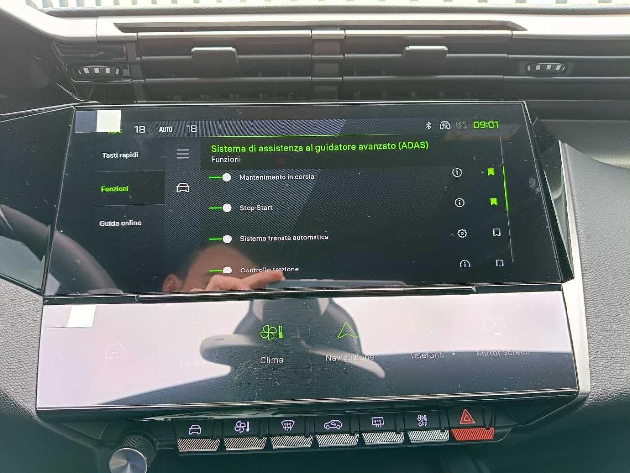Peugeot Peugeot 408 usata, con assistenza al parcheggio anteriore