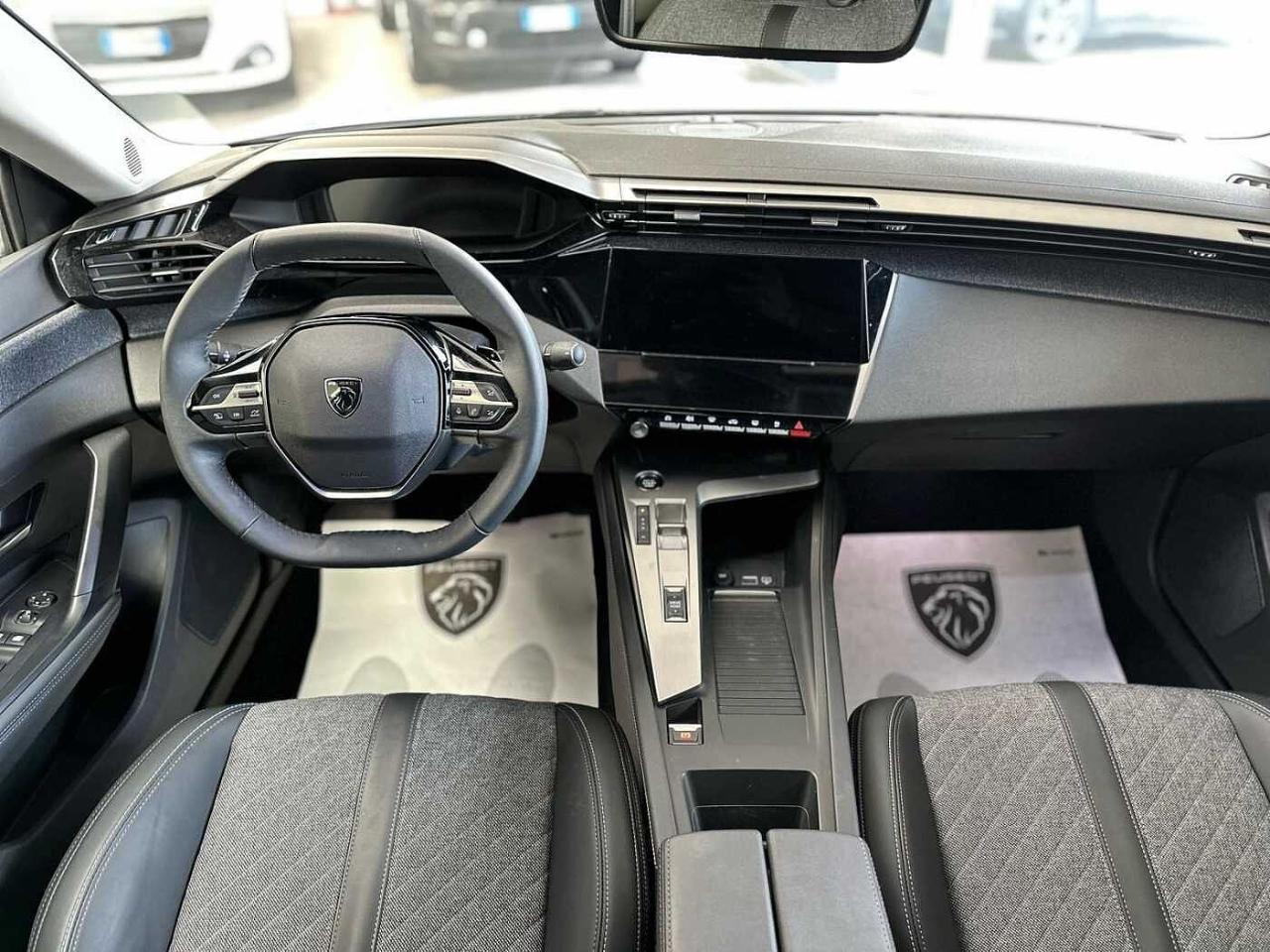 Peugeot Peugeot 408 usata, con 5 porte