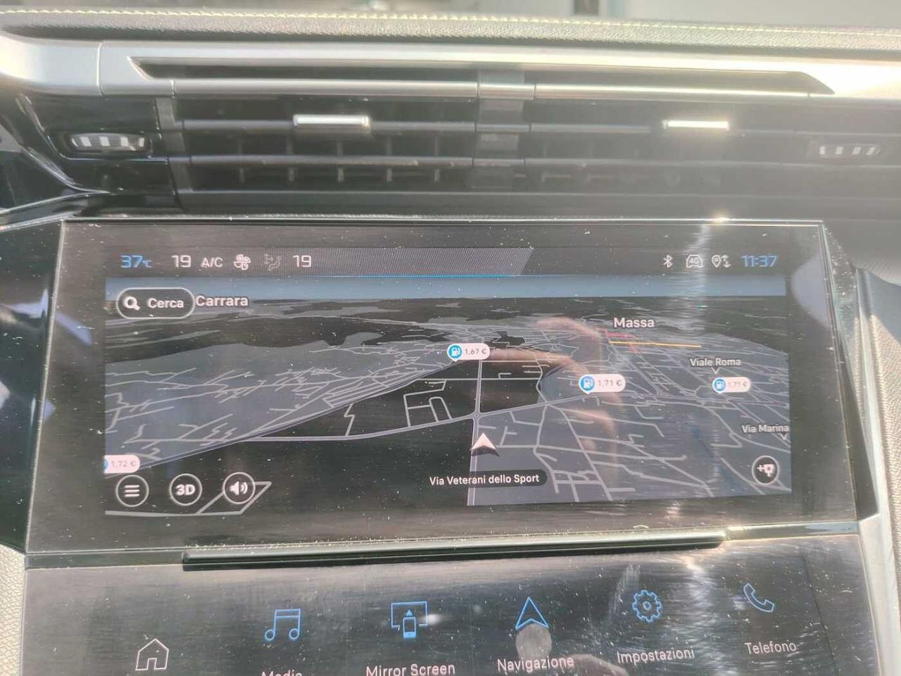 Peugeot Peugeot 408 usata, con 2 prese usb-c anteriori