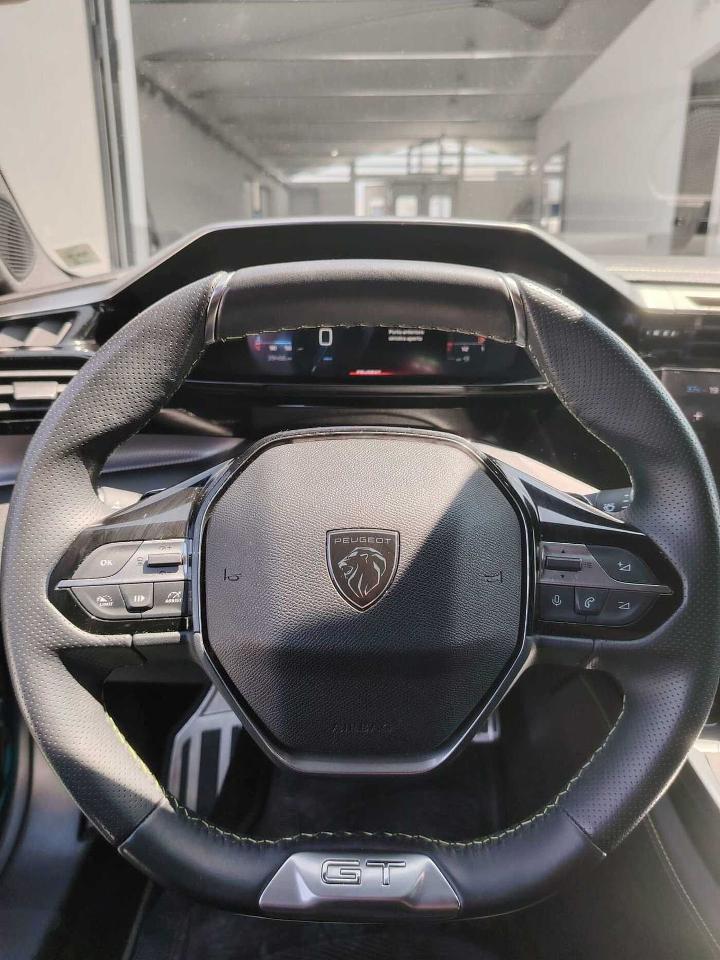 Peugeot Peugeot 408 usata, con calotte specchietti retrovisori in nero lucido