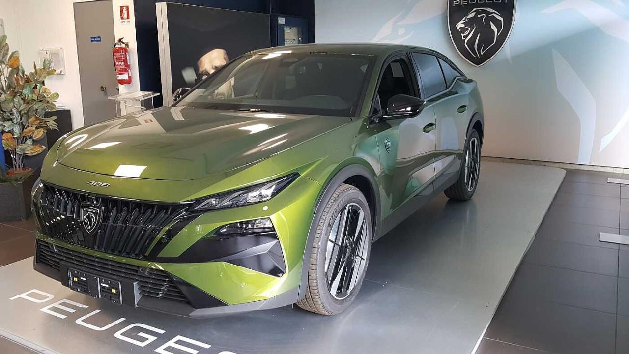 Peugeot 408