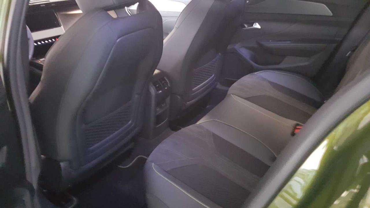 Peugeot 408 - Foto 3