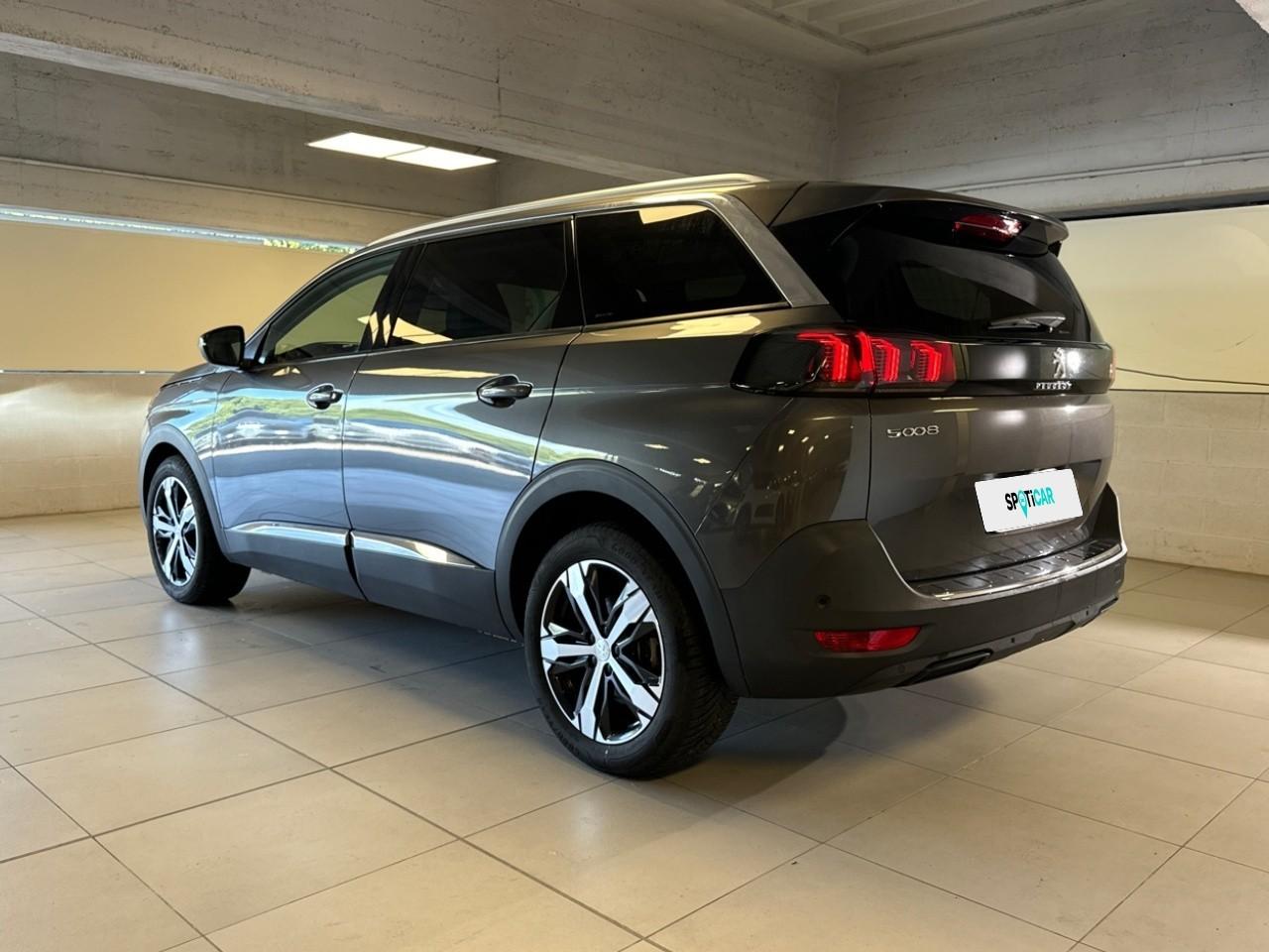 Peugeot Peugeot 5008 usata, con chiusura centralizzata scheda , incl. cristalli elettrici