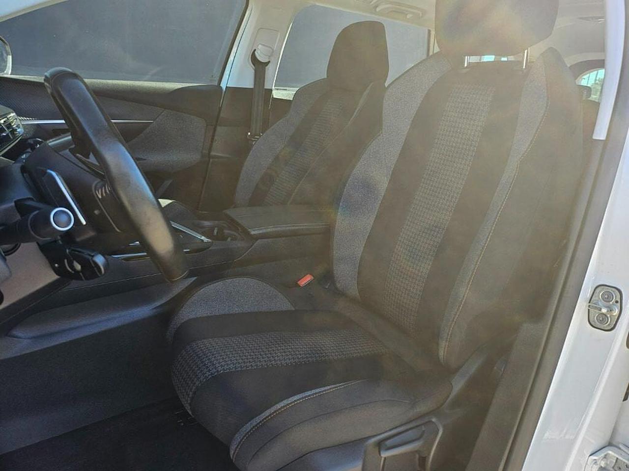 Peugeot Peugeot 5008 usata, con alzacristalli ant./post. elettrici antipizzicamento, comando sequenziale