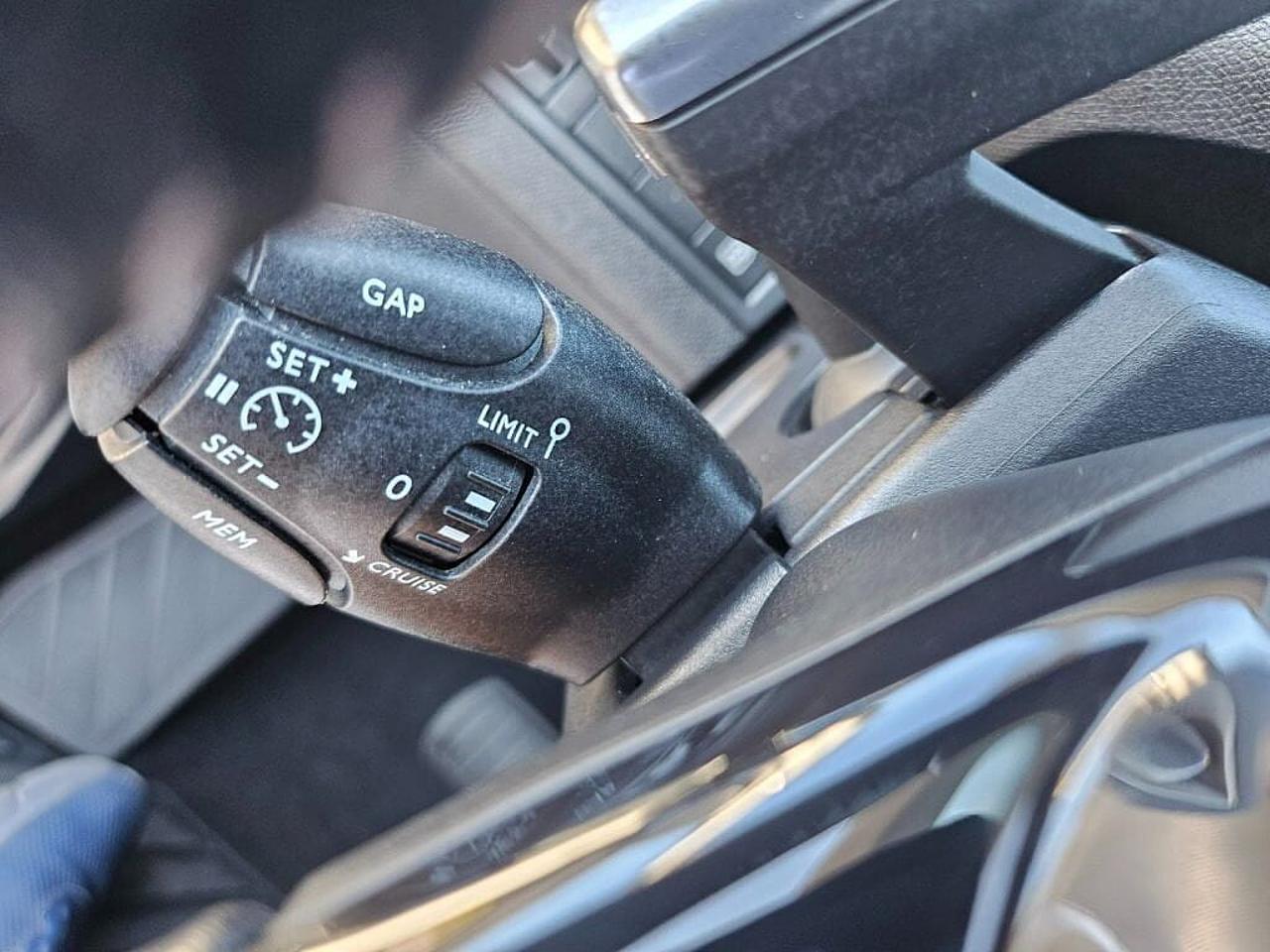 Peugeot Peugeot 5008 usata, con cd-radio