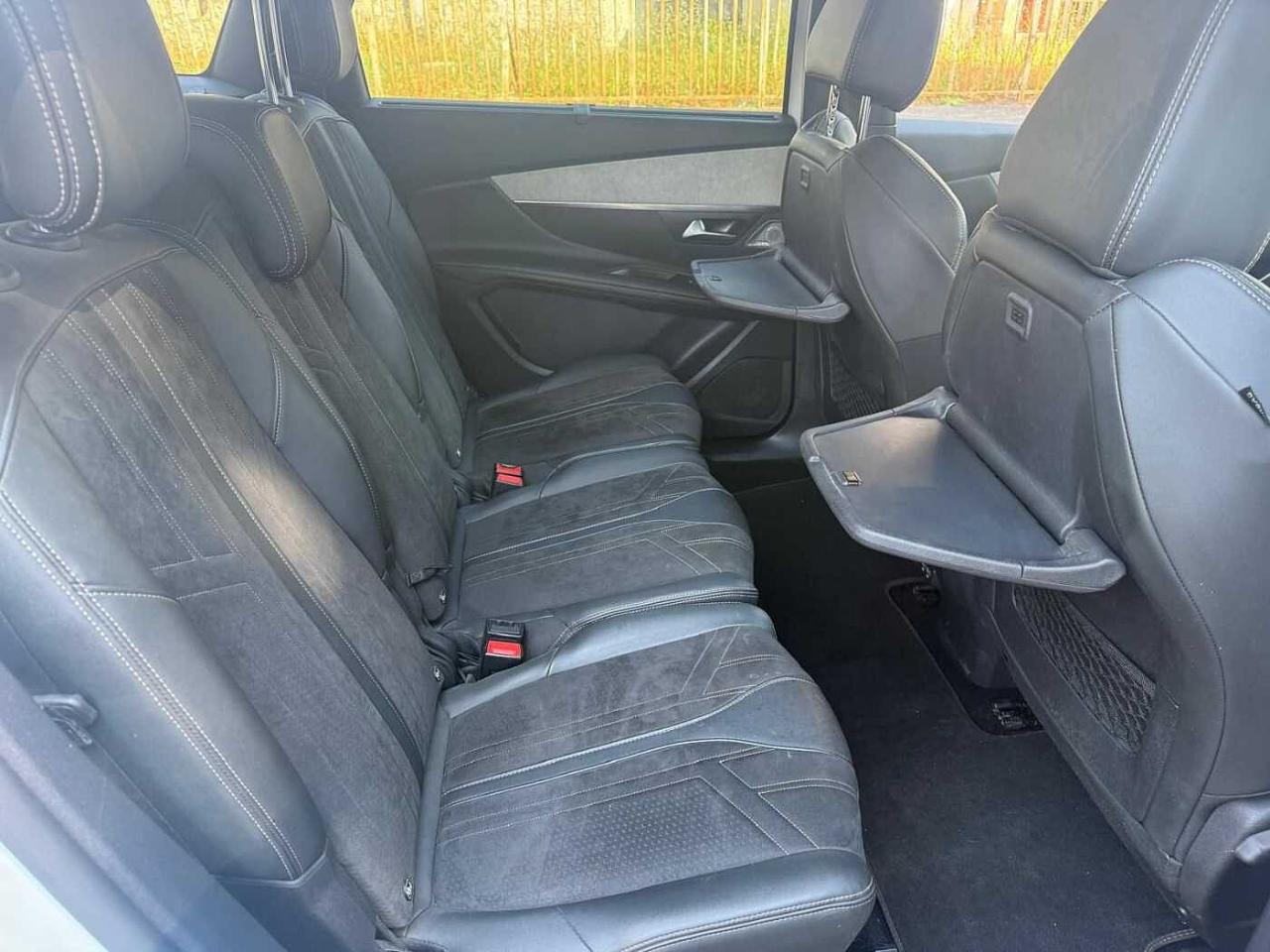 Peugeot Peugeot 5008 usata, con 2 sedili in terza fila (ribaltabili a scomparsa ed estraibili)