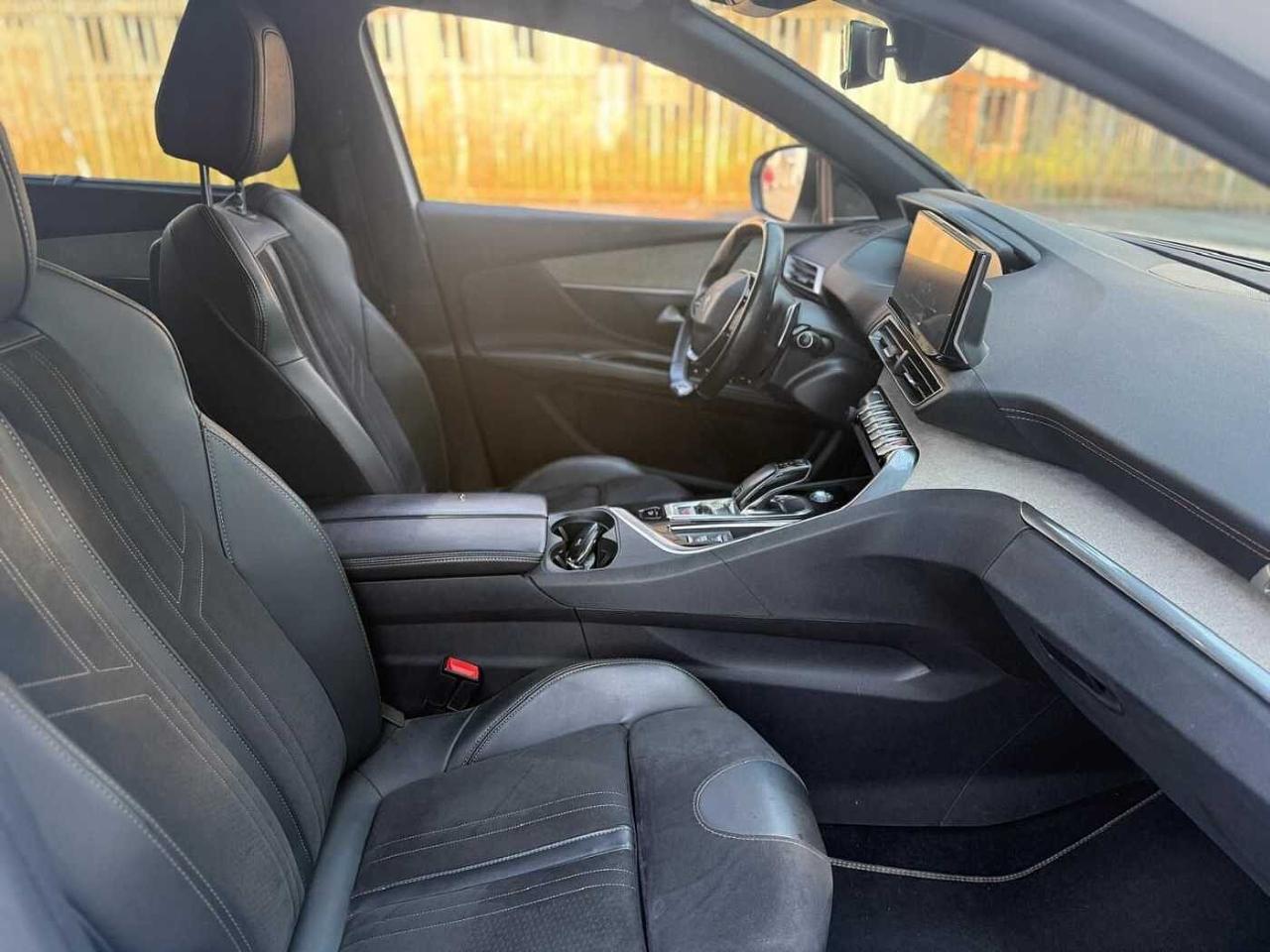 Peugeot Peugeot 5008 usata, con digital cockpit