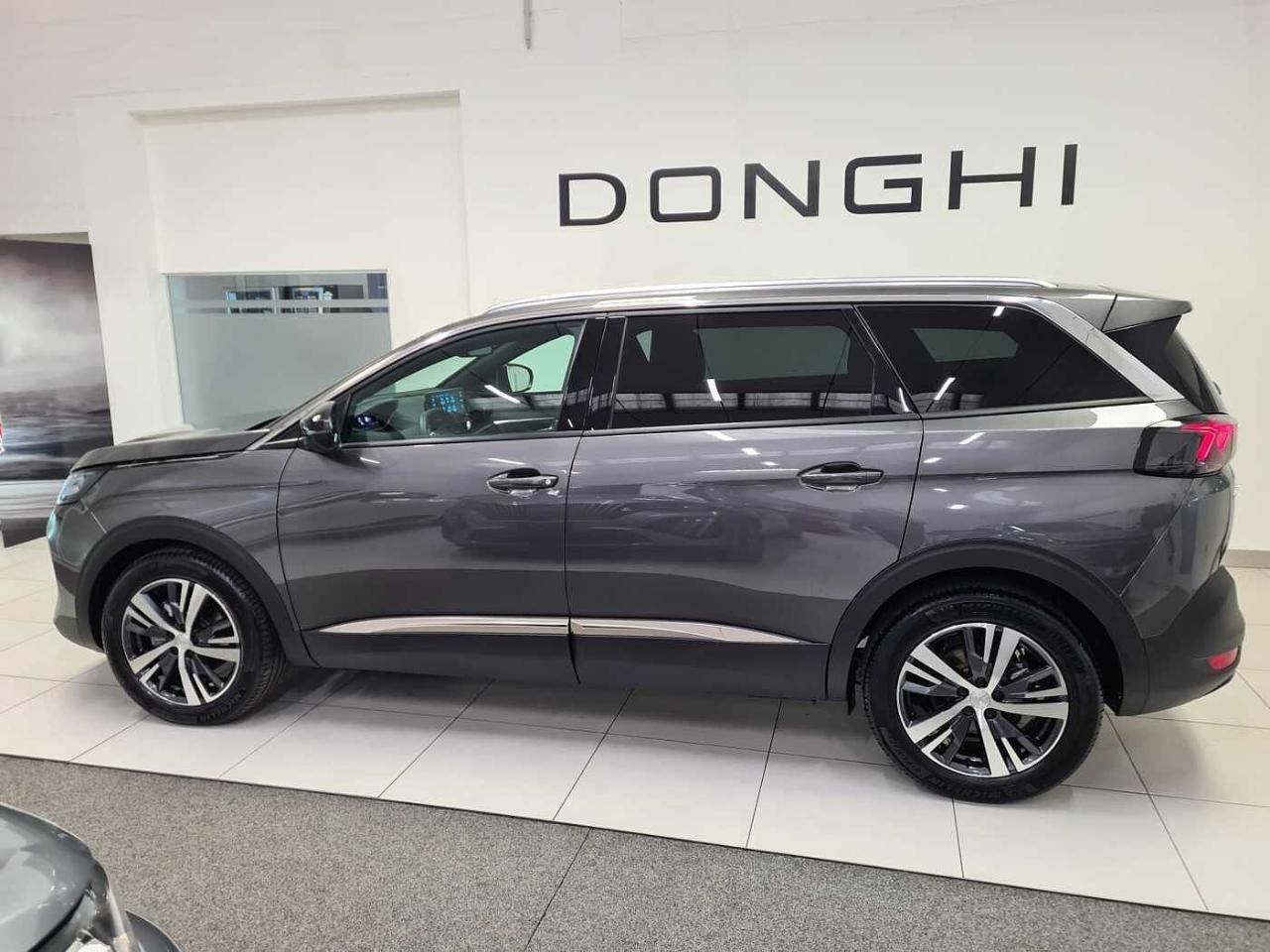 Peugeot Peugeot 5008 usata, con assistente di corsia