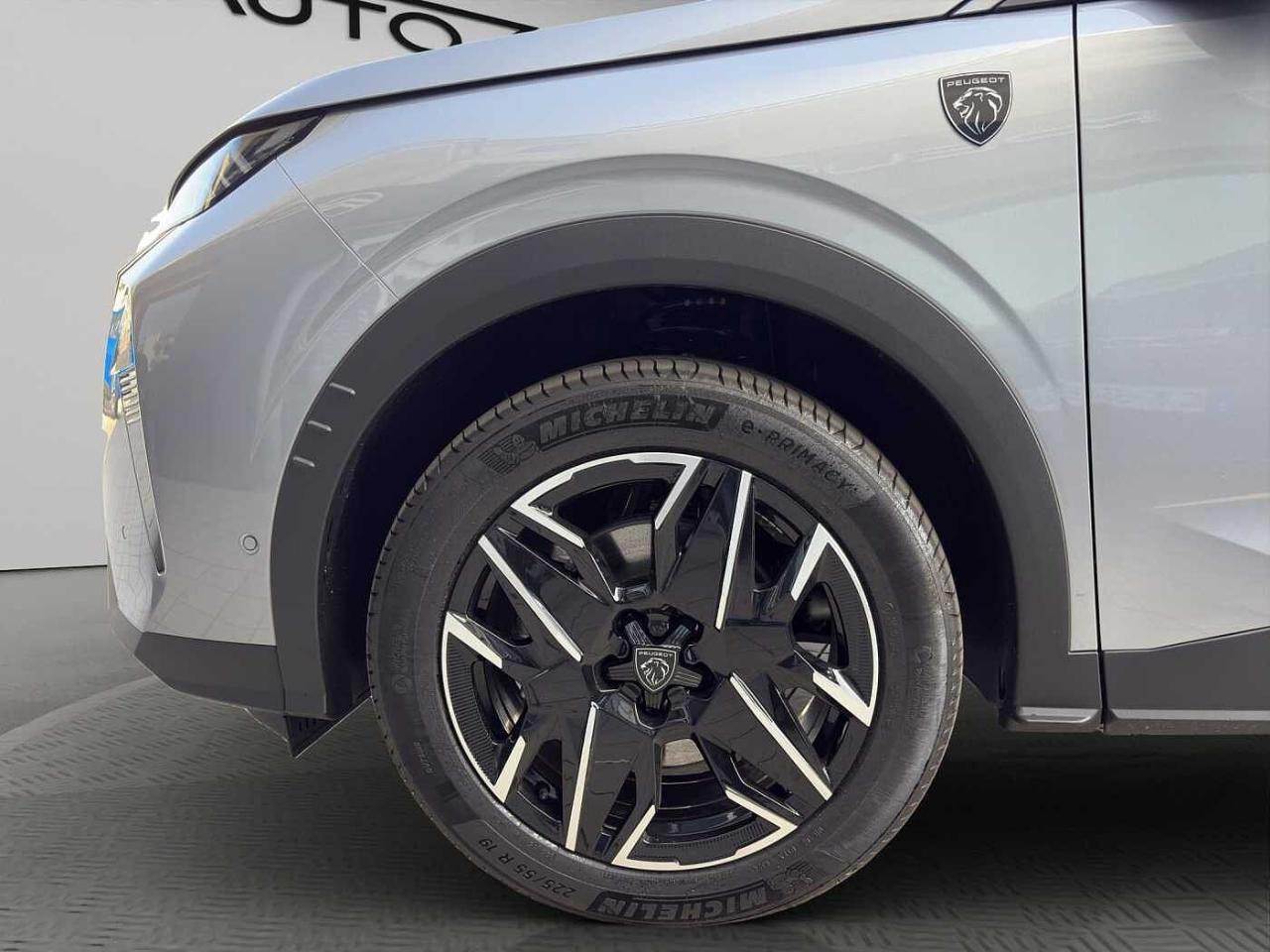 Peugeot Peugeot 5008 usata, con 6 Airbags (frontali, laterali, a tendina anteriori e posteriori)