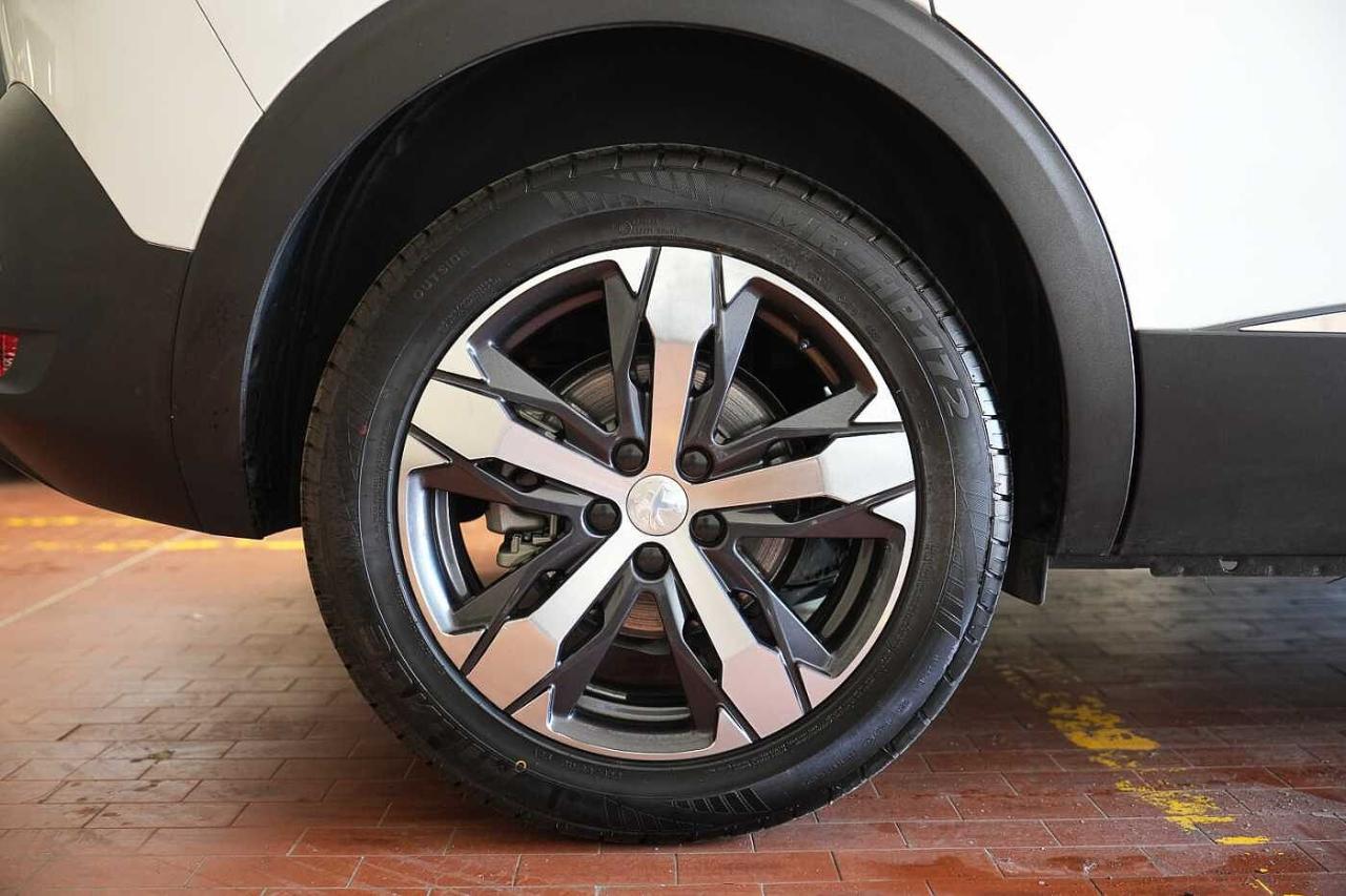 Peugeot Peugeot 5008 usata, con cerchi in lega leggera