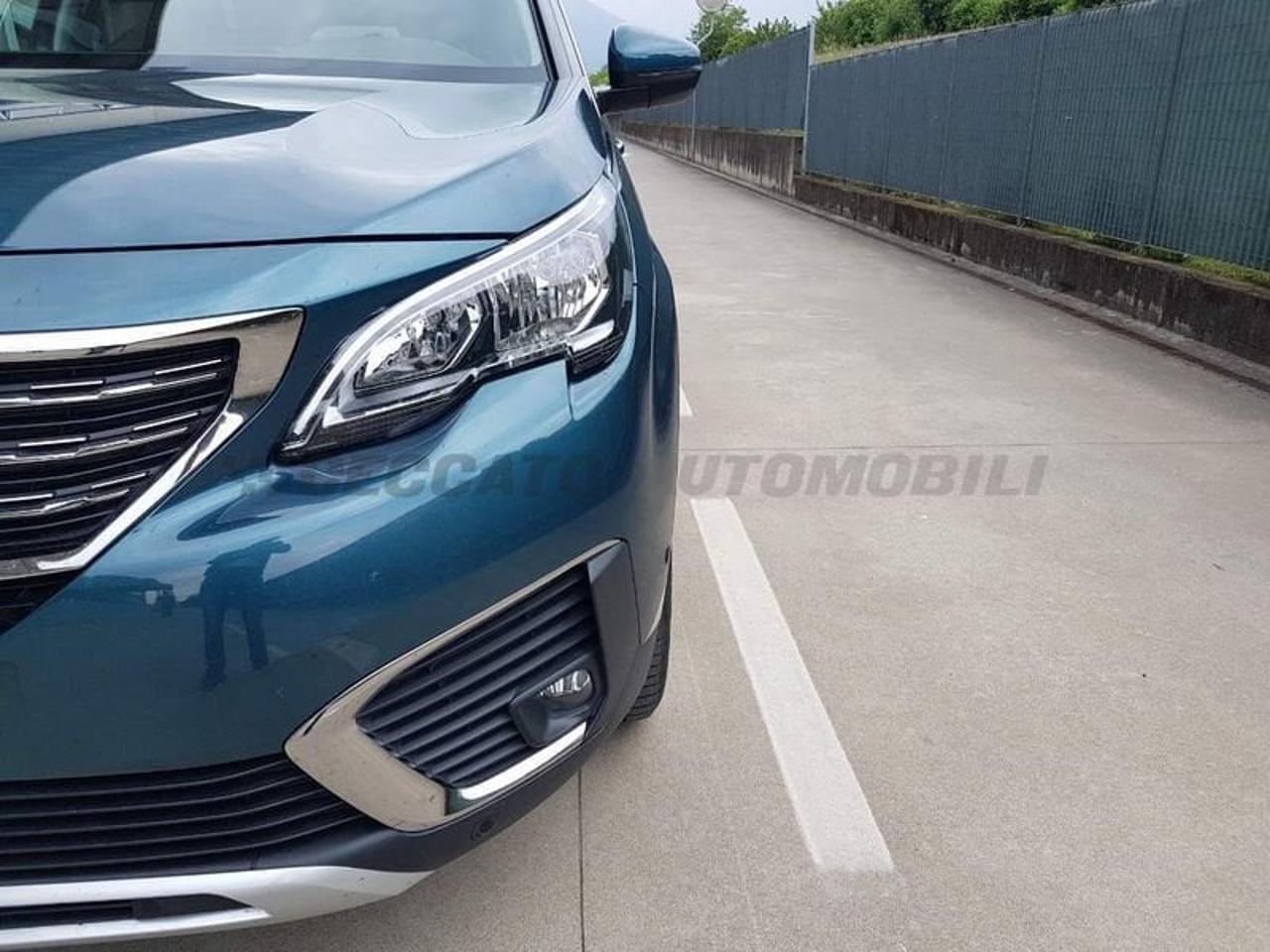 Peugeot Peugeot 5008 usata, con radio cd e mp3