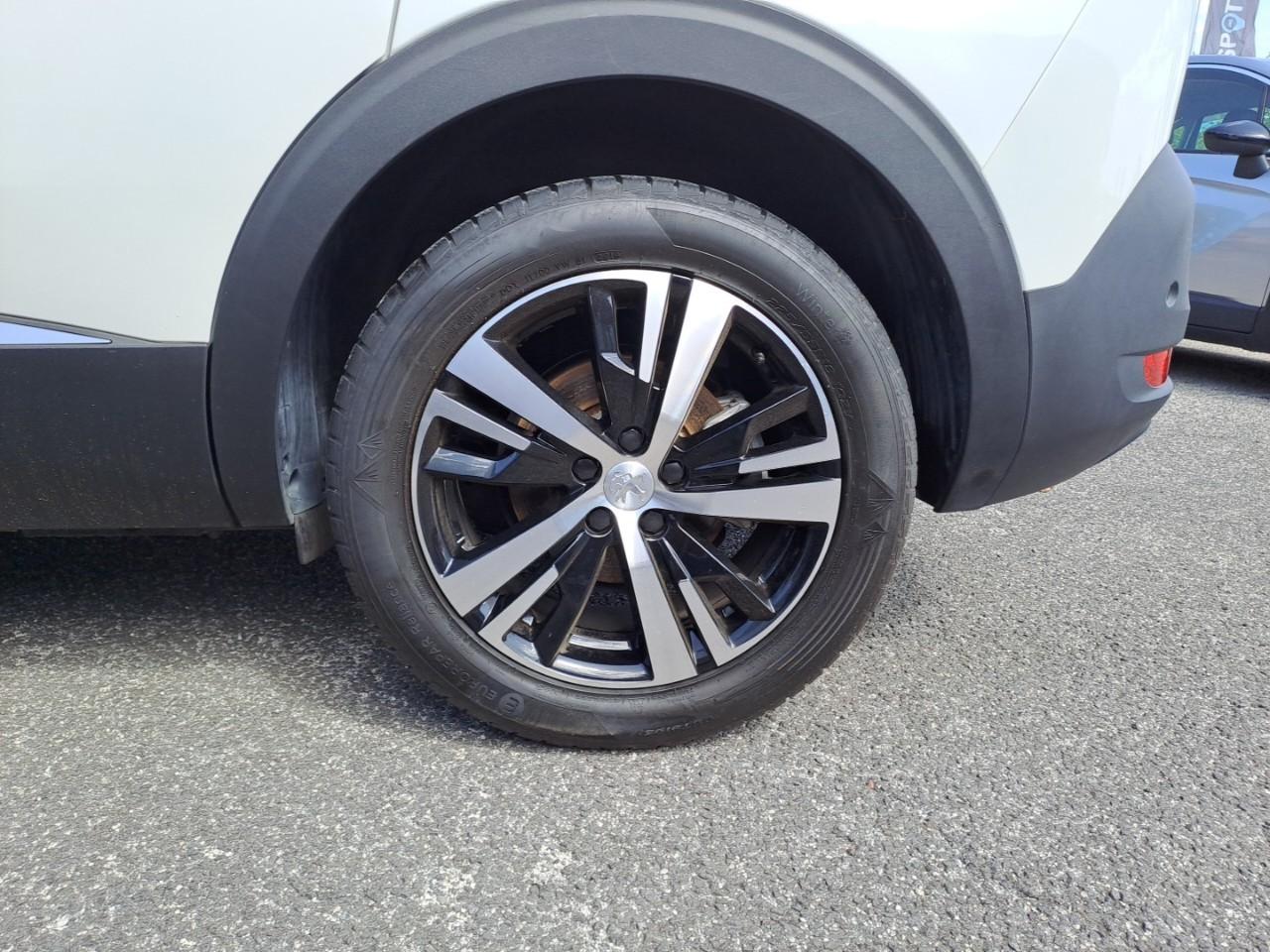 Peugeot Peugeot 5008 usata, con 3a fila di sedili tipo individuali e a orientamento anteriore , removibili con individuali e 2 posti abbattibile nel pavimento