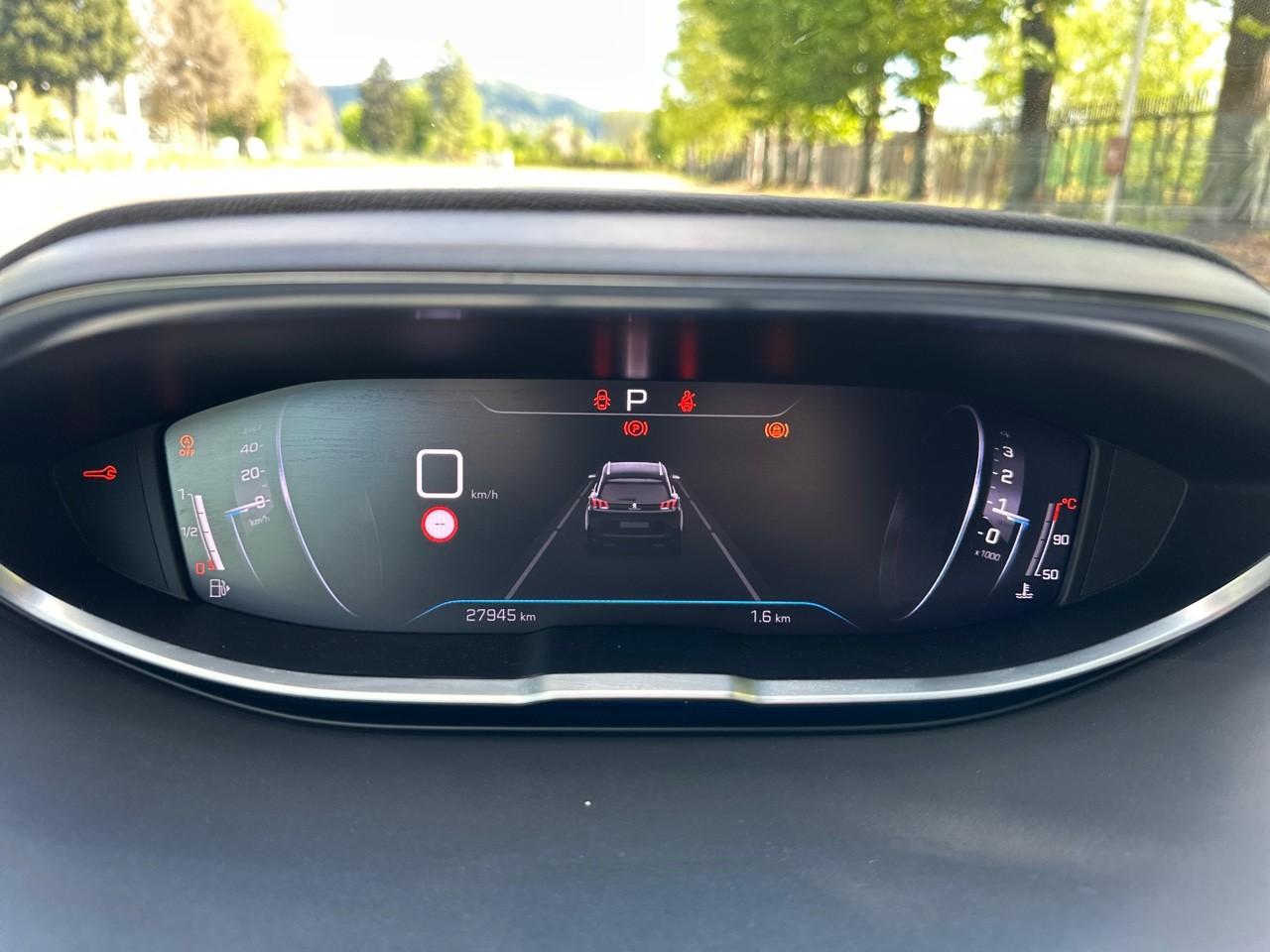 Peugeot Peugeot 5008 usata, con 6 altoparlanti