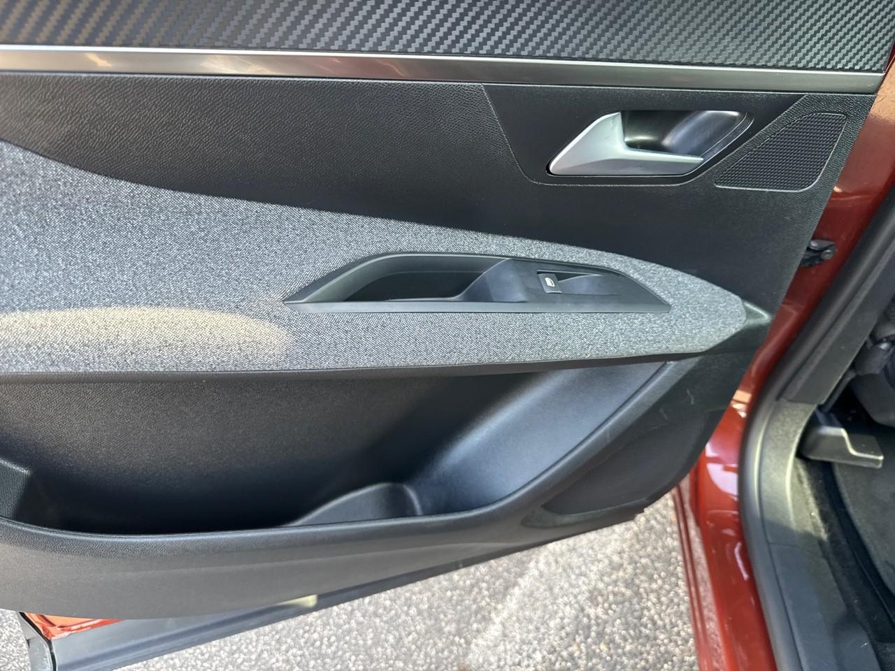 Peugeot Peugeot 5008 usata, con alzacristalli elettrici anteriori e posteriori , numero ad impulso 2