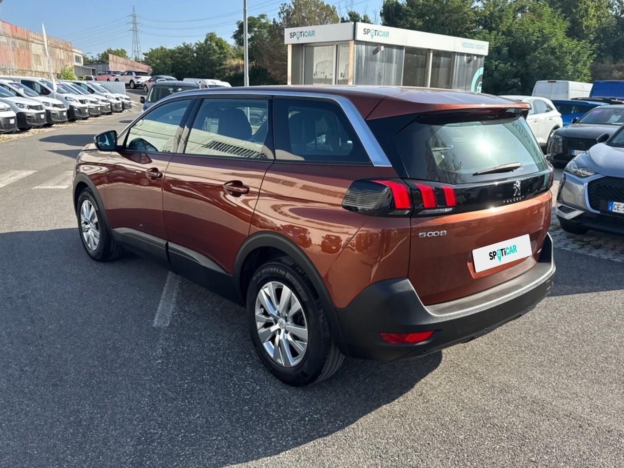 Peugeot Peugeot 5008 usata, con comandi apps
