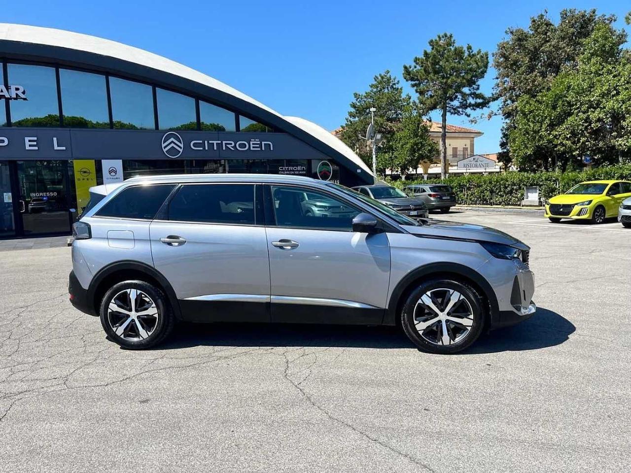 Peugeot Peugeot 5008 usata, con cd-radio