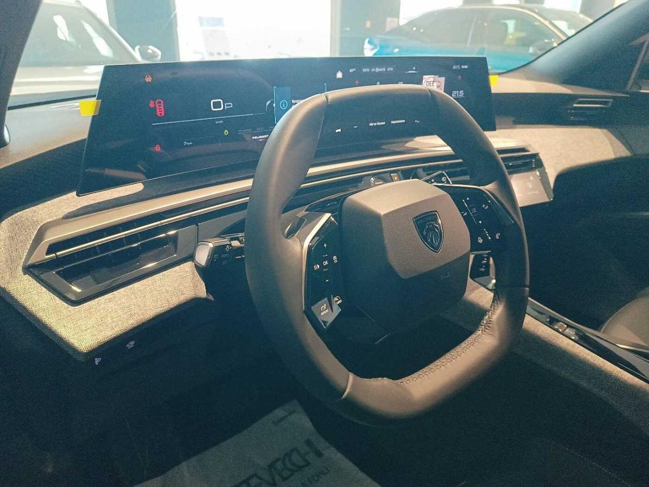 Peugeot Peugeot 5008 usata, con sistema di navigazione