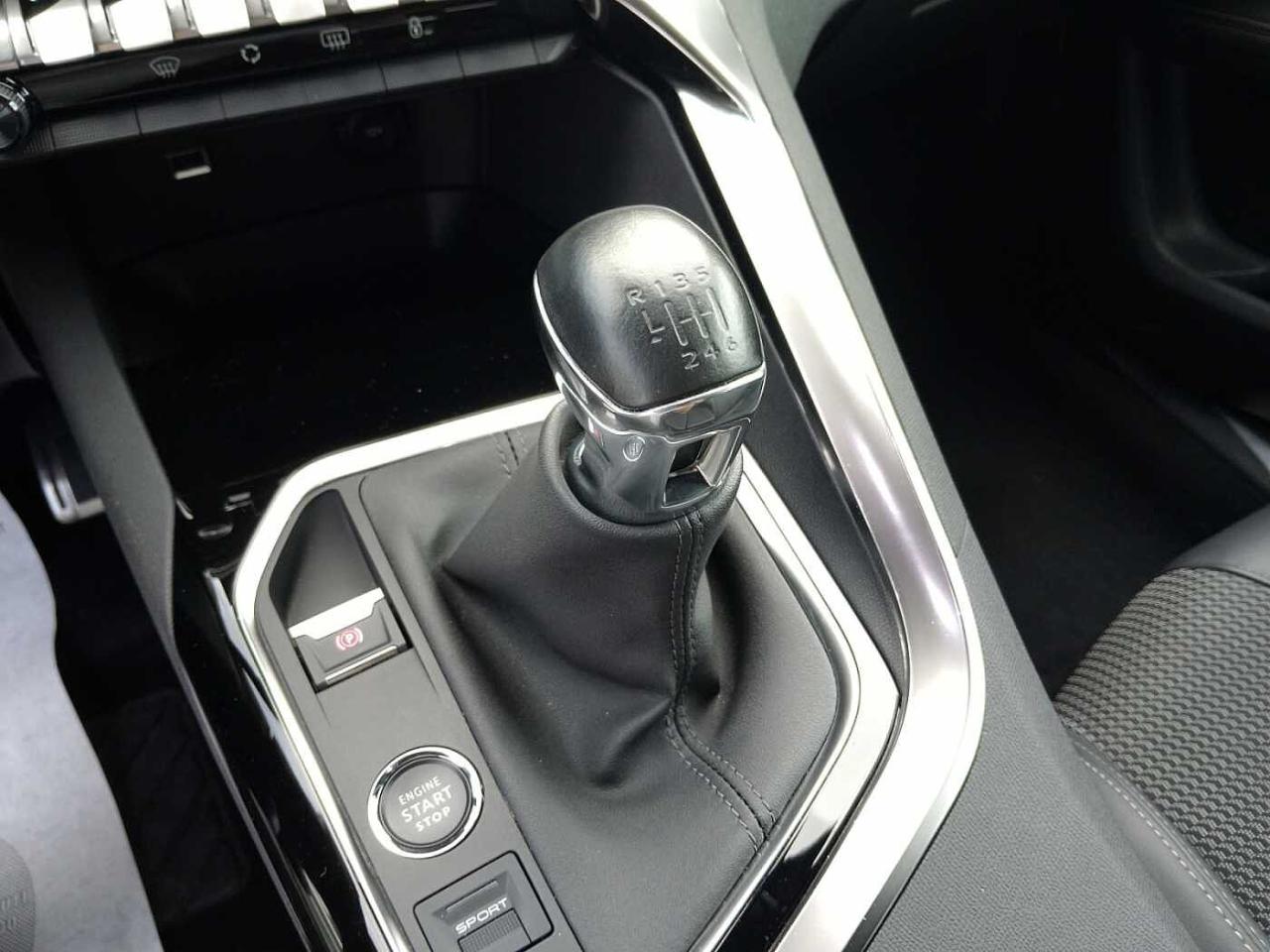 Peugeot Peugeot 5008 usata, con 6 marce