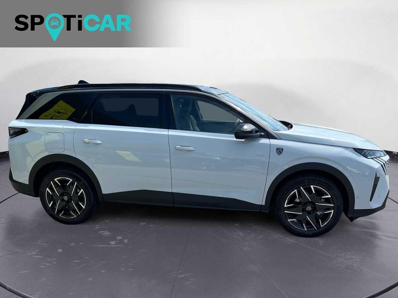 Peugeot Peugeot 5008 usata, con Bagagliaio posteriore con pianale regolabile su due livelli