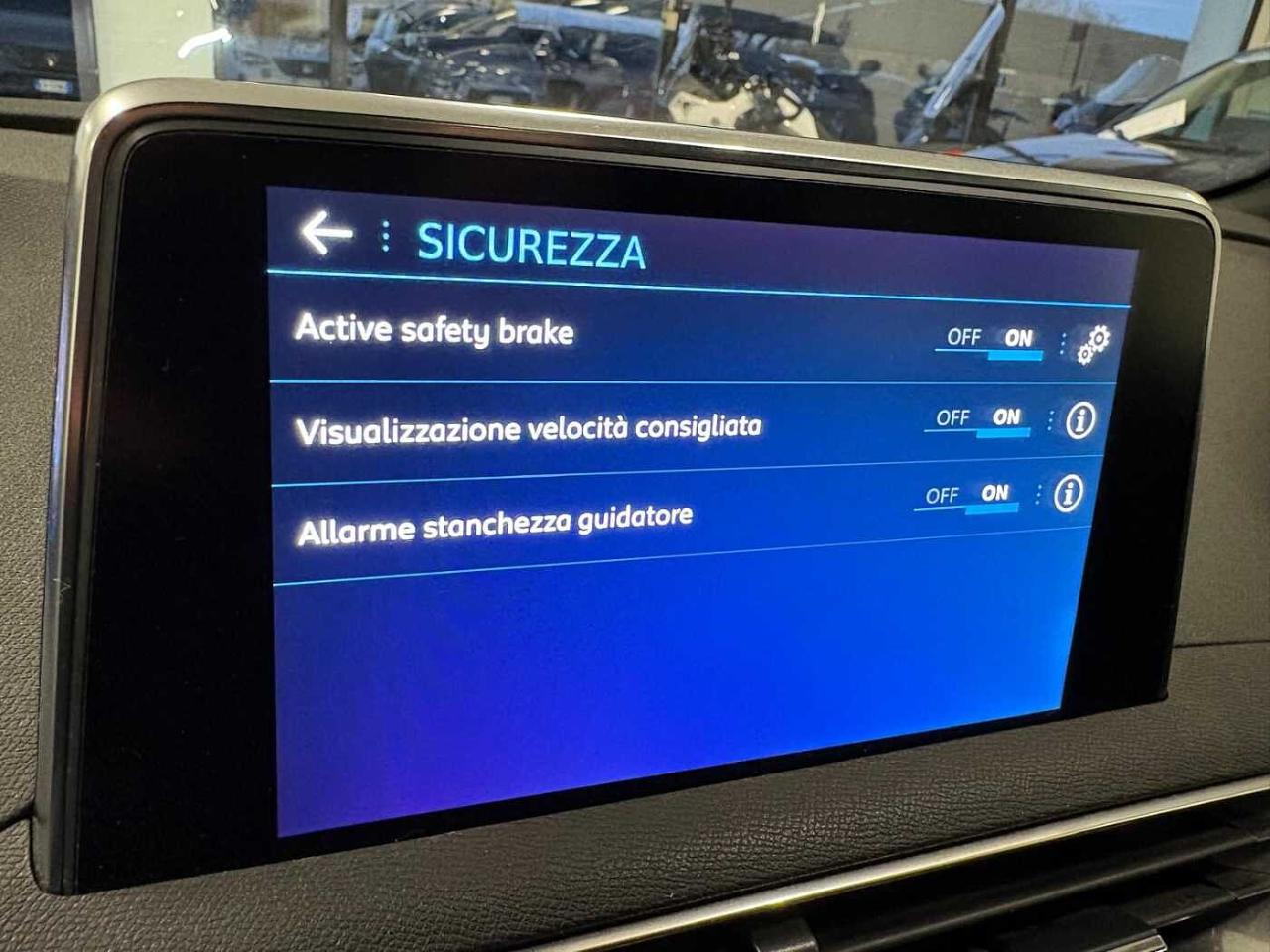 Peugeot Peugeot 5008 usata, con Xenon-led