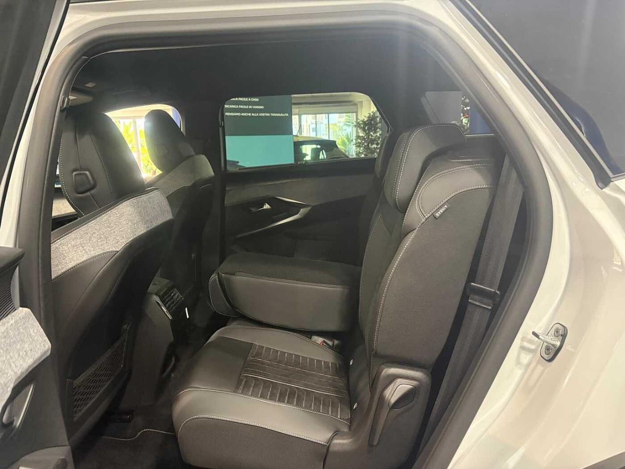 Peugeot Peugeot 5008 usata 10