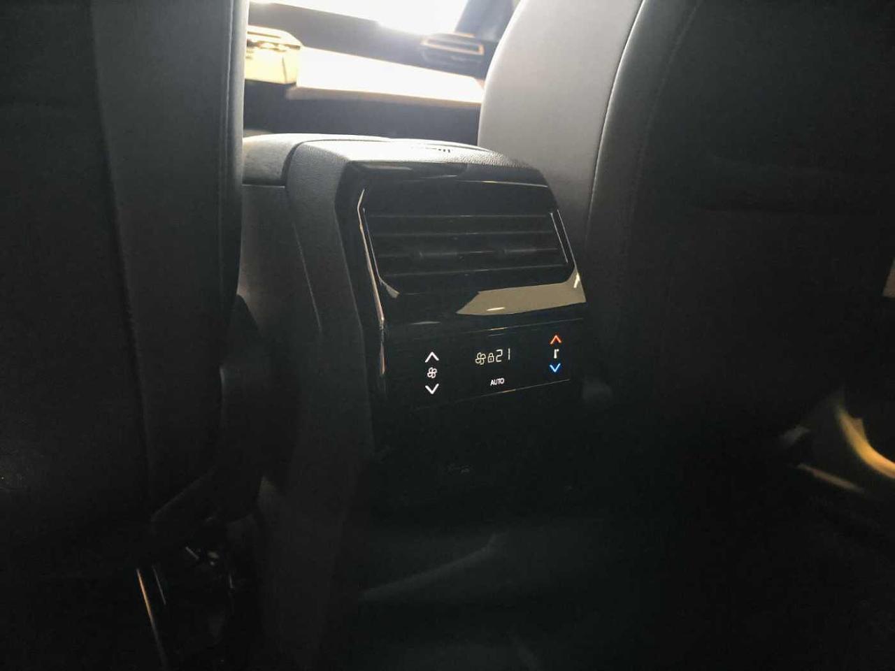 Peugeot Peugeot 5008 usata 9