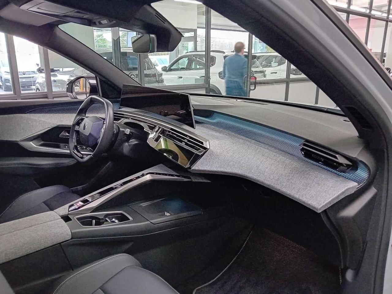 Peugeot Peugeot 5008 usata, con Sistema Keyless