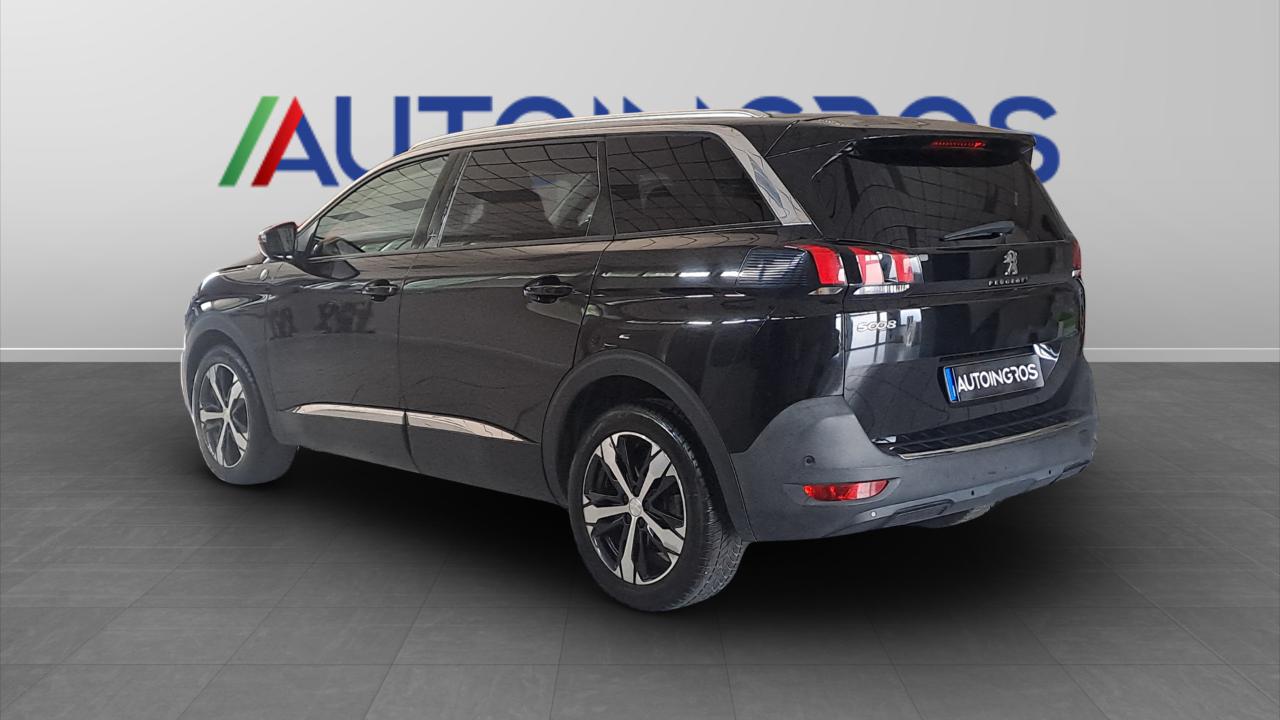 Peugeot Peugeot 5008 usata 9