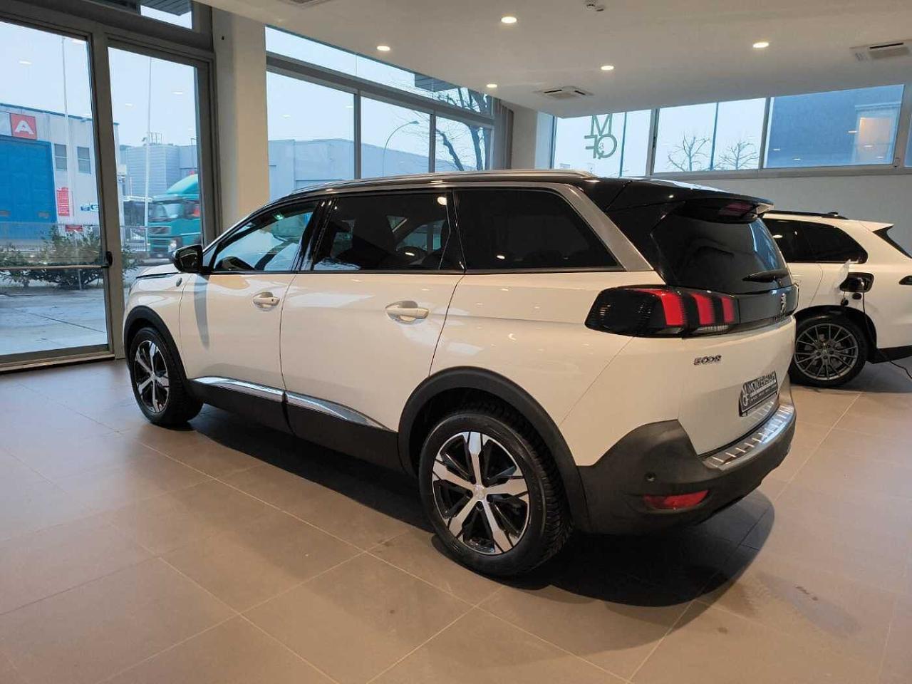 Peugeot Peugeot 5008 usata 11