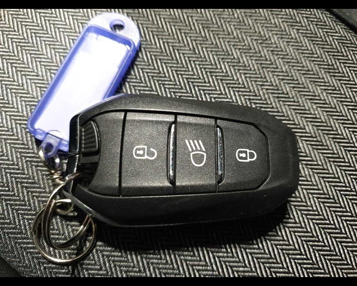 Peugeot Peugeot 5008 usata 15