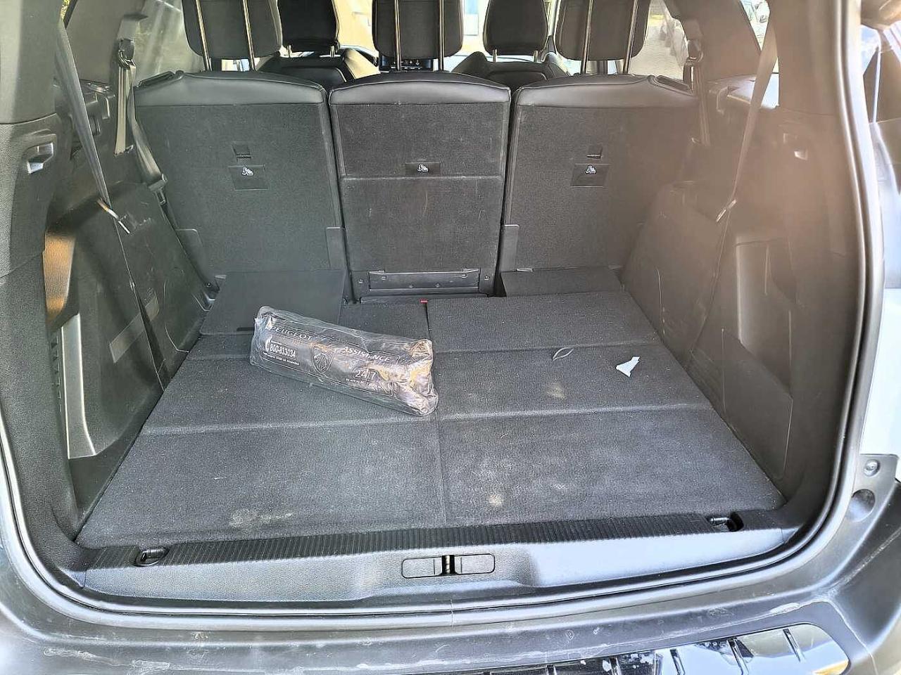 Peugeot Peugeot 5008 usata, con GPS