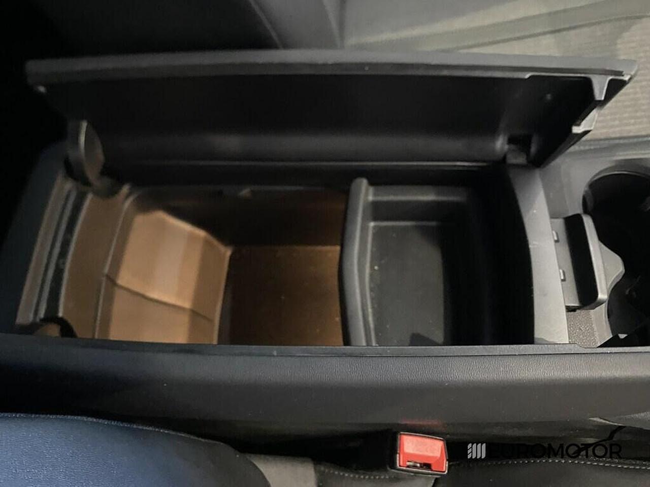 Peugeot Peugeot 5008 usata 21