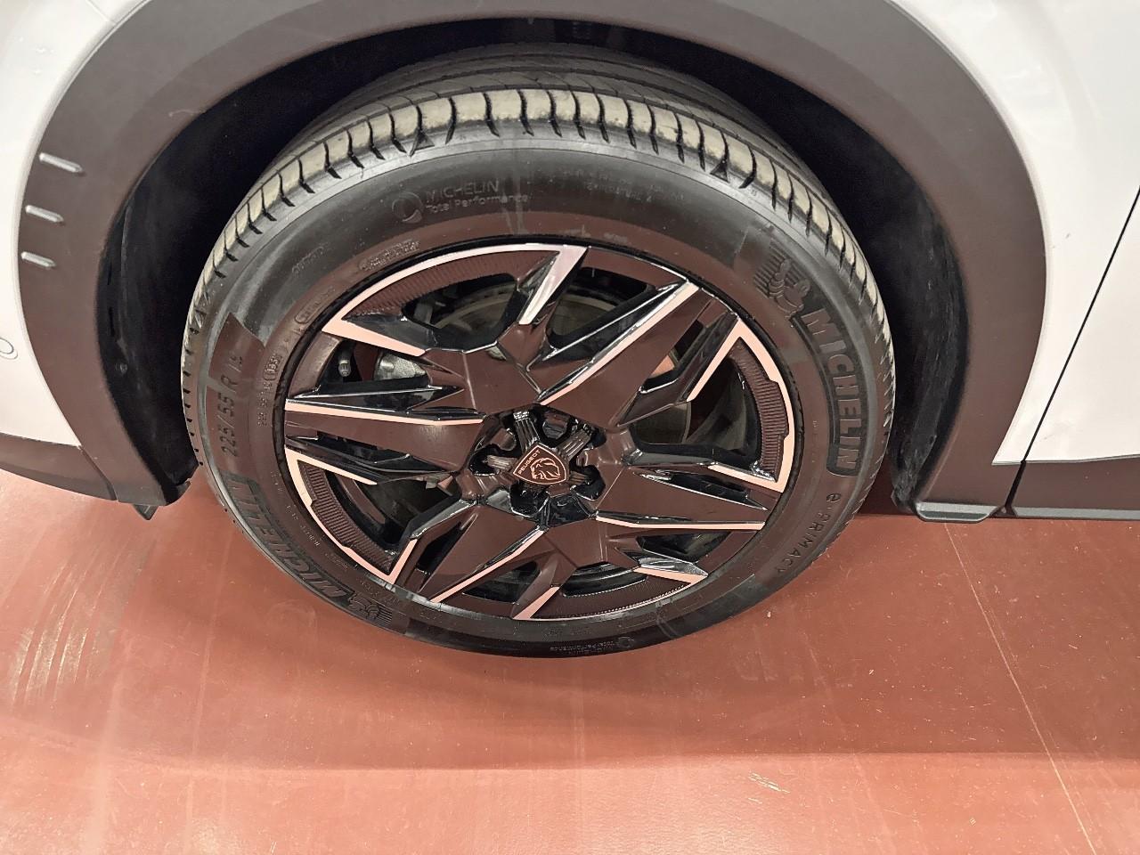 Peugeot Peugeot 5008 usata, con GPS