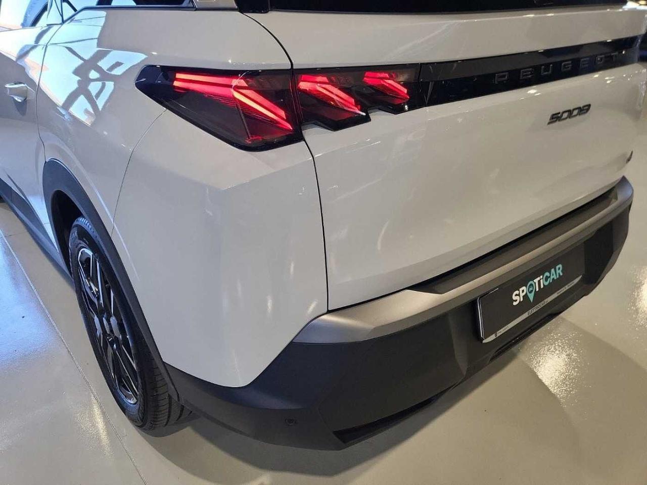 Peugeot Peugeot 5008 usata, con GPS