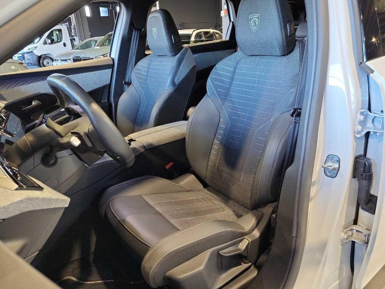 Peugeot Peugeot 5008 usata 9