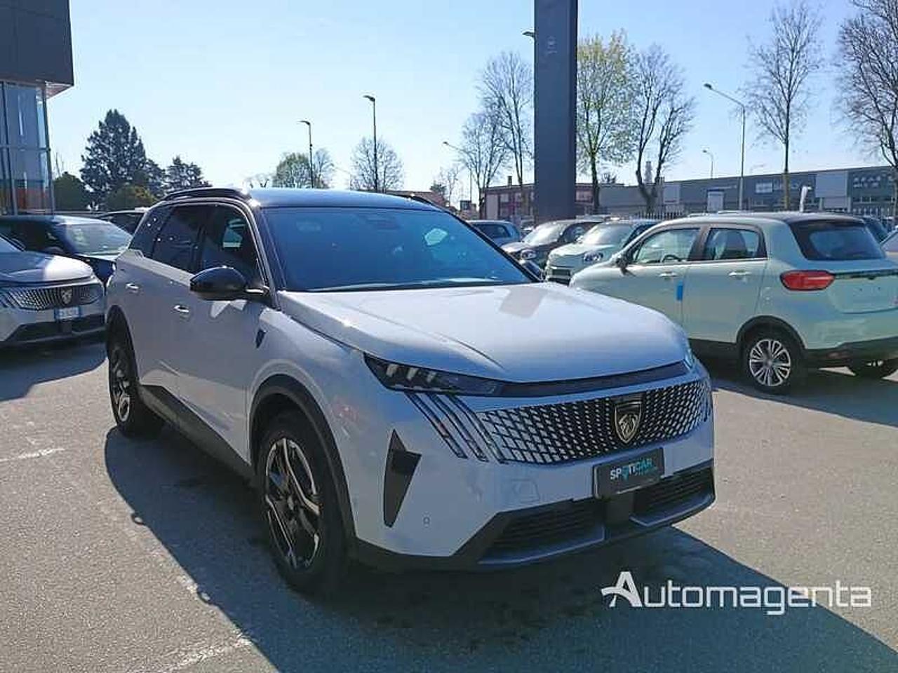 peugeot 5008 5008 phev 1.6 plug-in hybrid 195cv e-dcs7 gt 7 posti usata