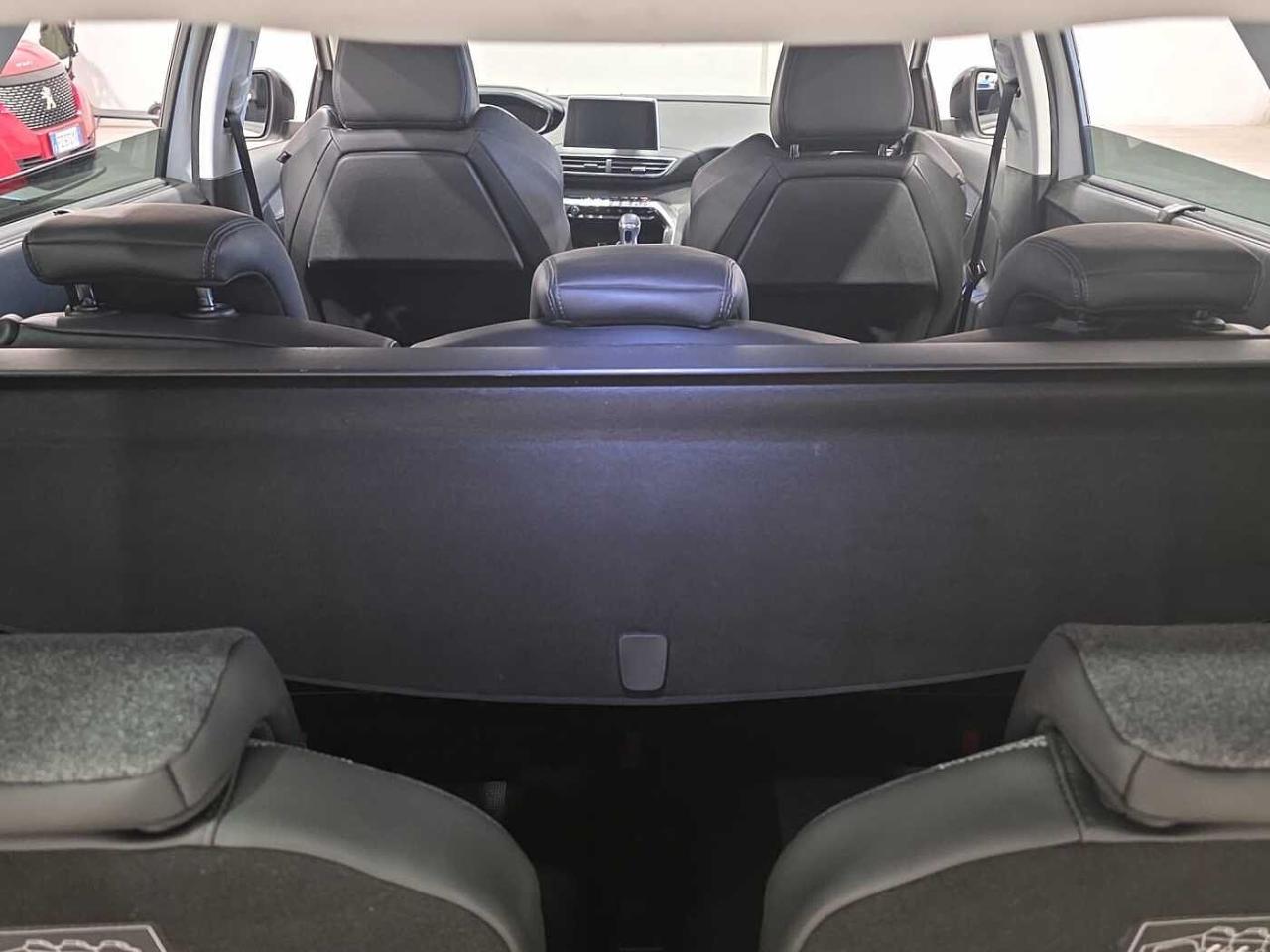 Peugeot Peugeot 5008 usata 18