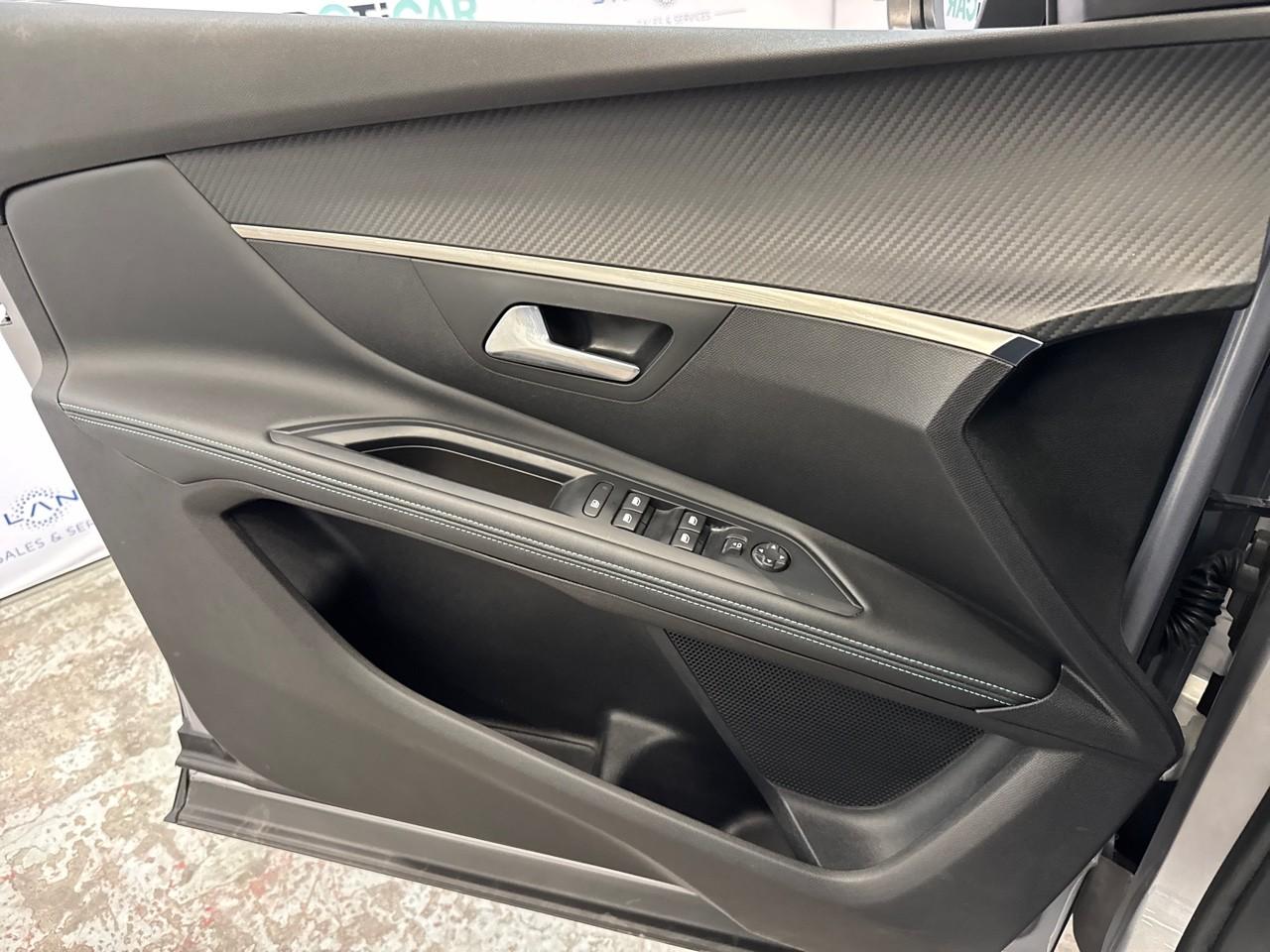 Peugeot Peugeot 5008 usata 10