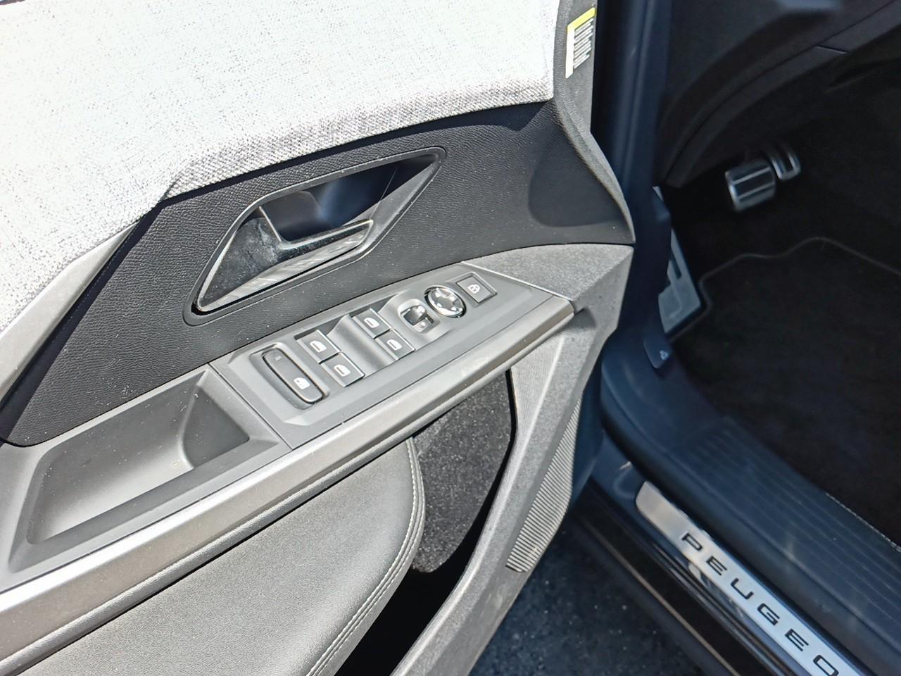 Peugeot Peugeot 5008 usata, con Isofix