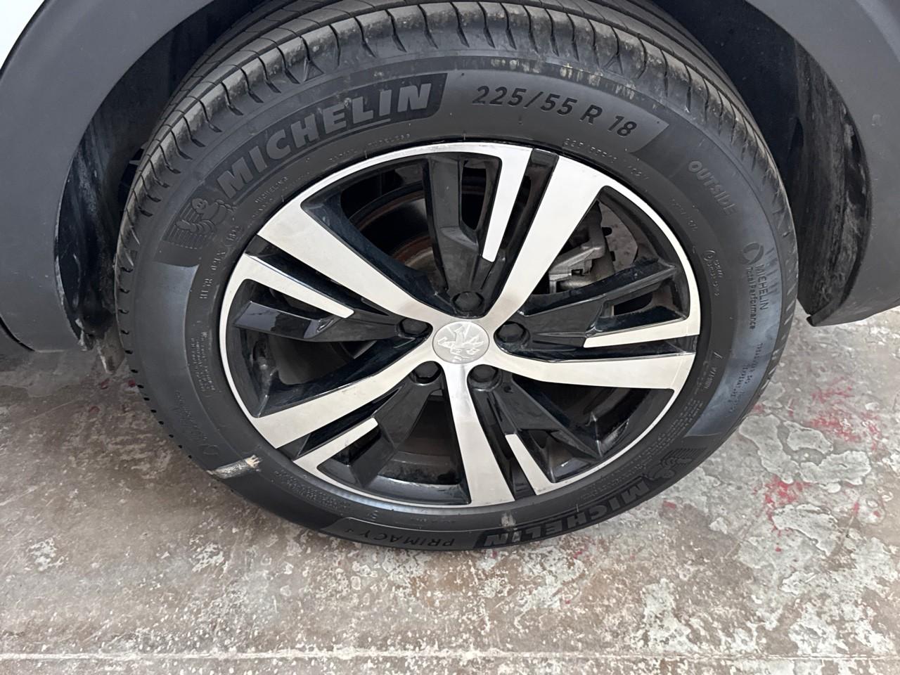 Peugeot Peugeot 5008 usata, con GPS
