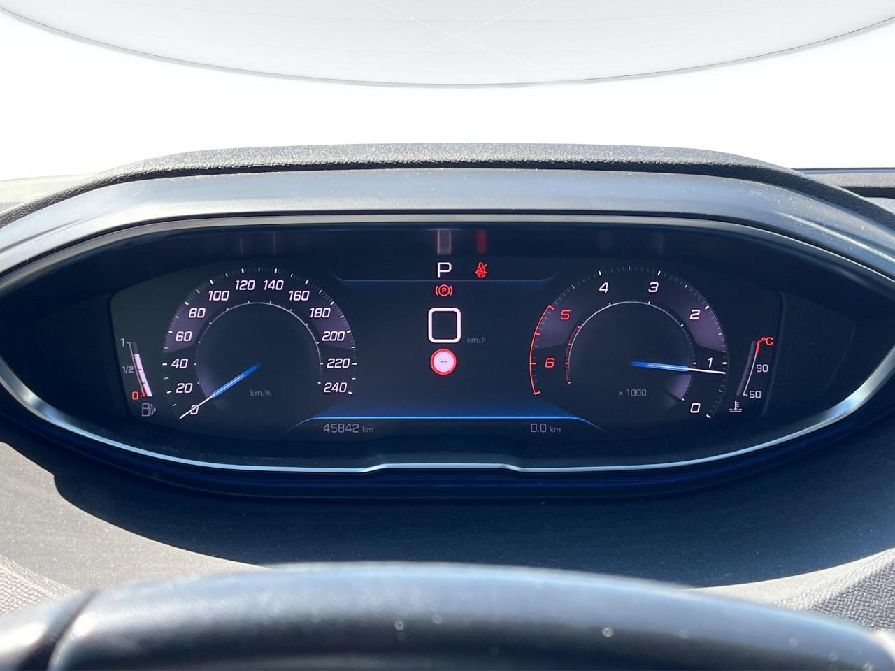 Peugeot Peugeot 5008 usata, con GPS
