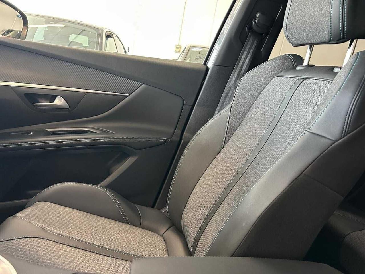 Peugeot Peugeot 5008 usata 9