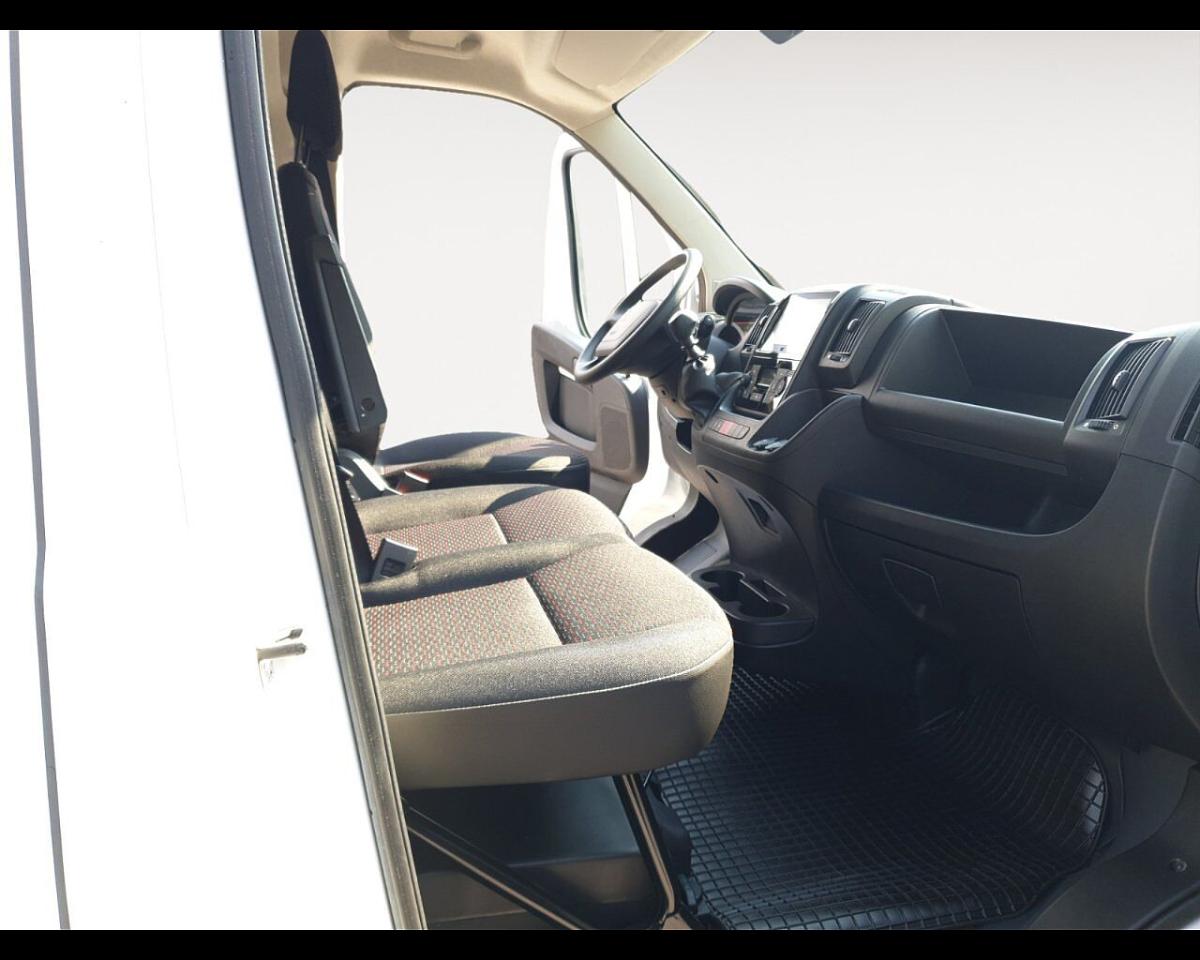 Peugeot Peugeot Boxer usata, con interno nero